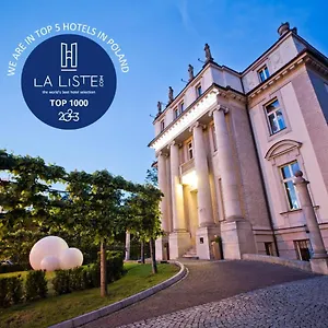 Platinum Palace Boutique & Hotel